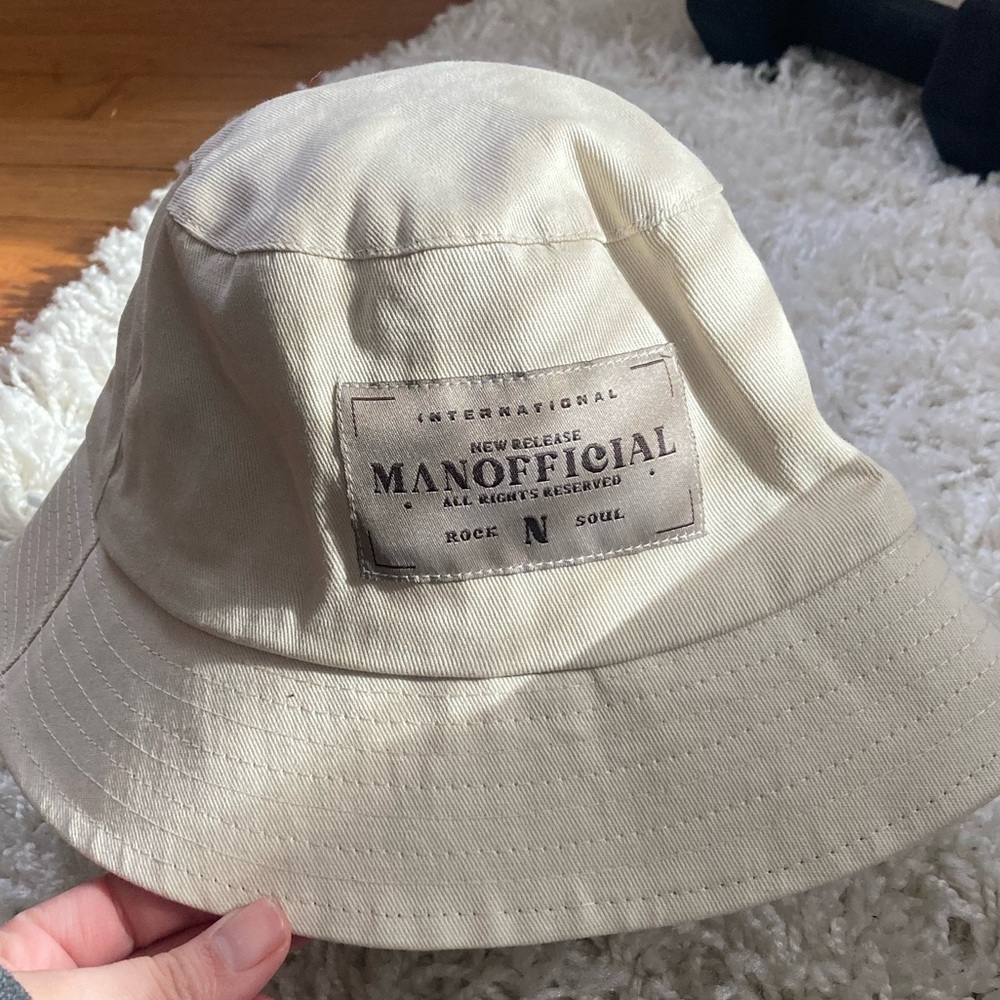 Bucket Hat
